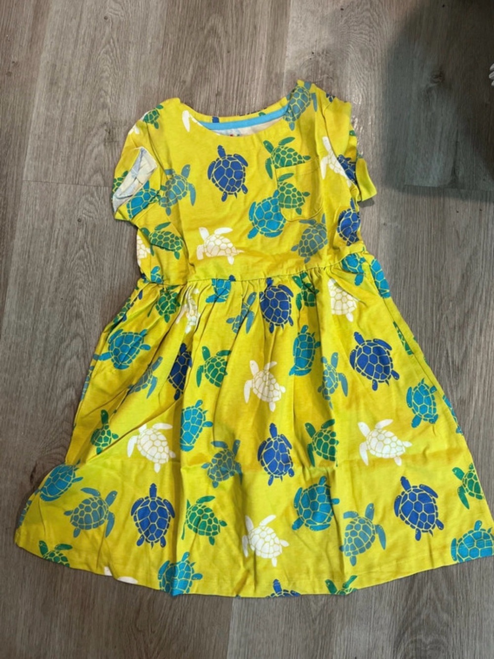 Mini boden turtle dress